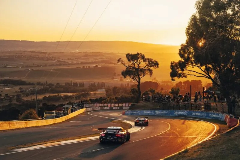 Illustration — Bathurst 12 Hour